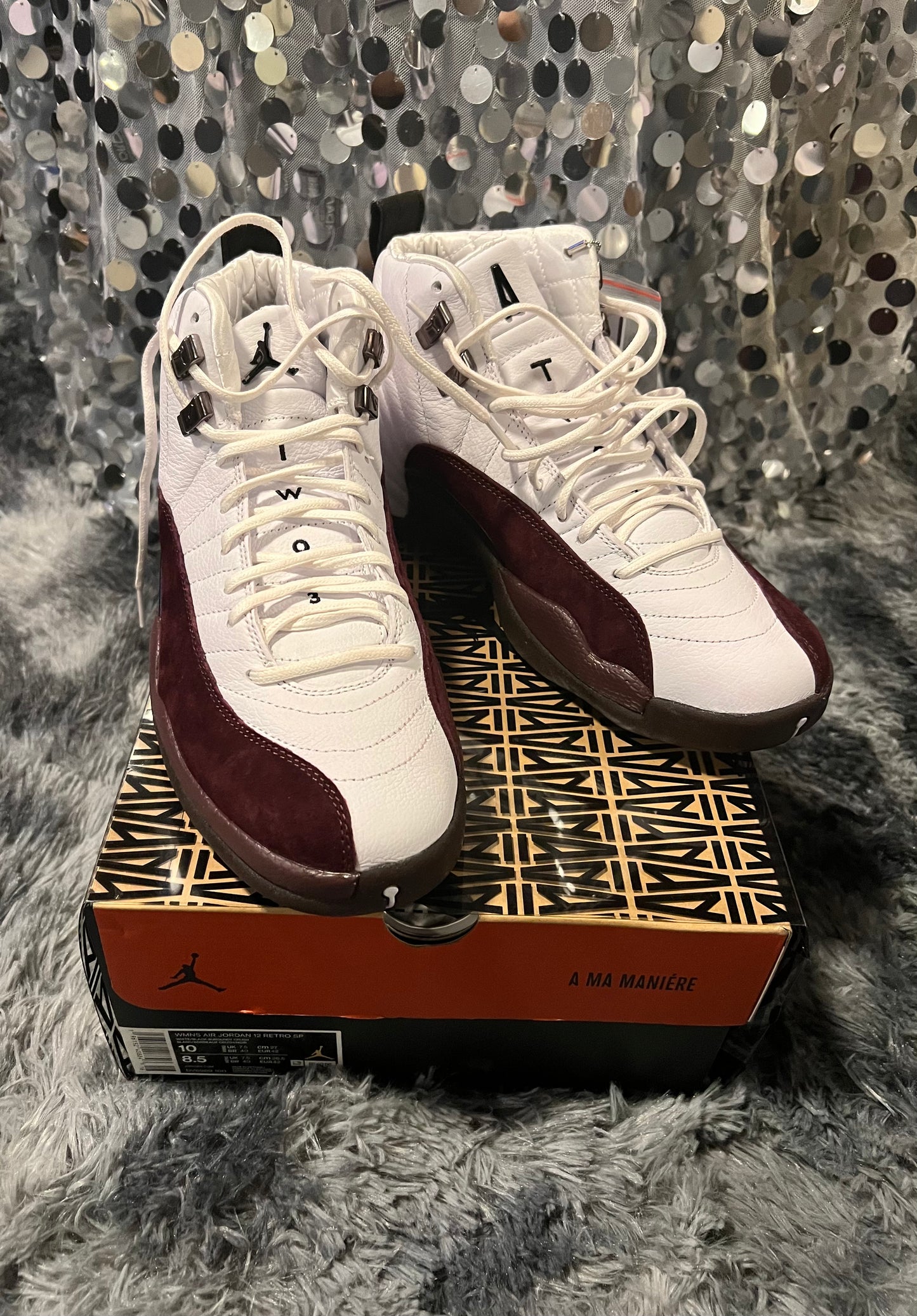A MA MANIERE RETRO JORDAN 12 WOMEN SIZE 10