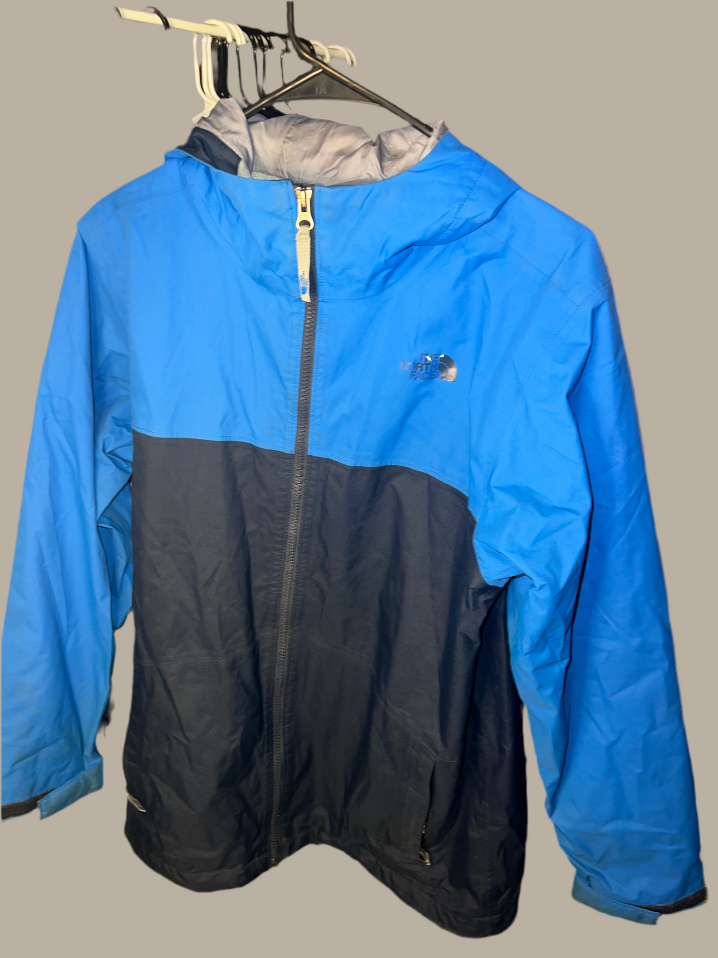 BOY'S NORTH FACE RAIN WATERPROOF JACKET