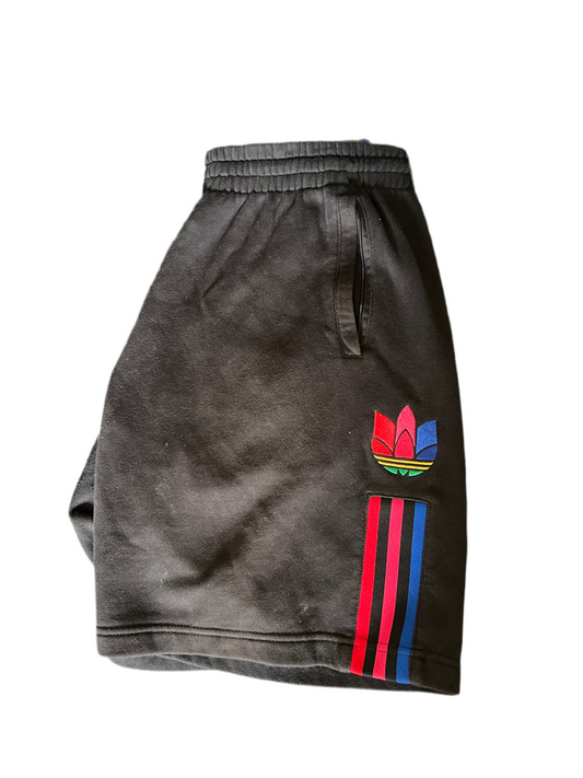 ADIDAS SHORTS MEN SIZE M