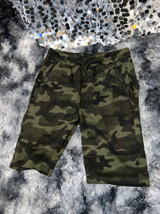 CAMO SWEAT SHORTS MEN SIZE MEDIUM