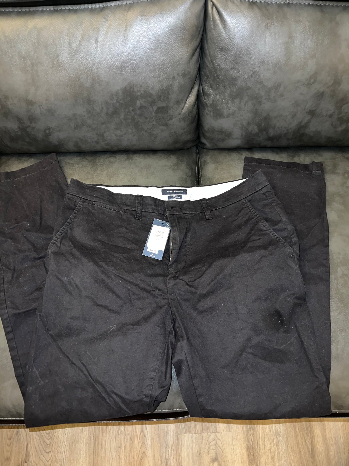 TOMMY HILFIGER DRESS PANTS SIZE 34