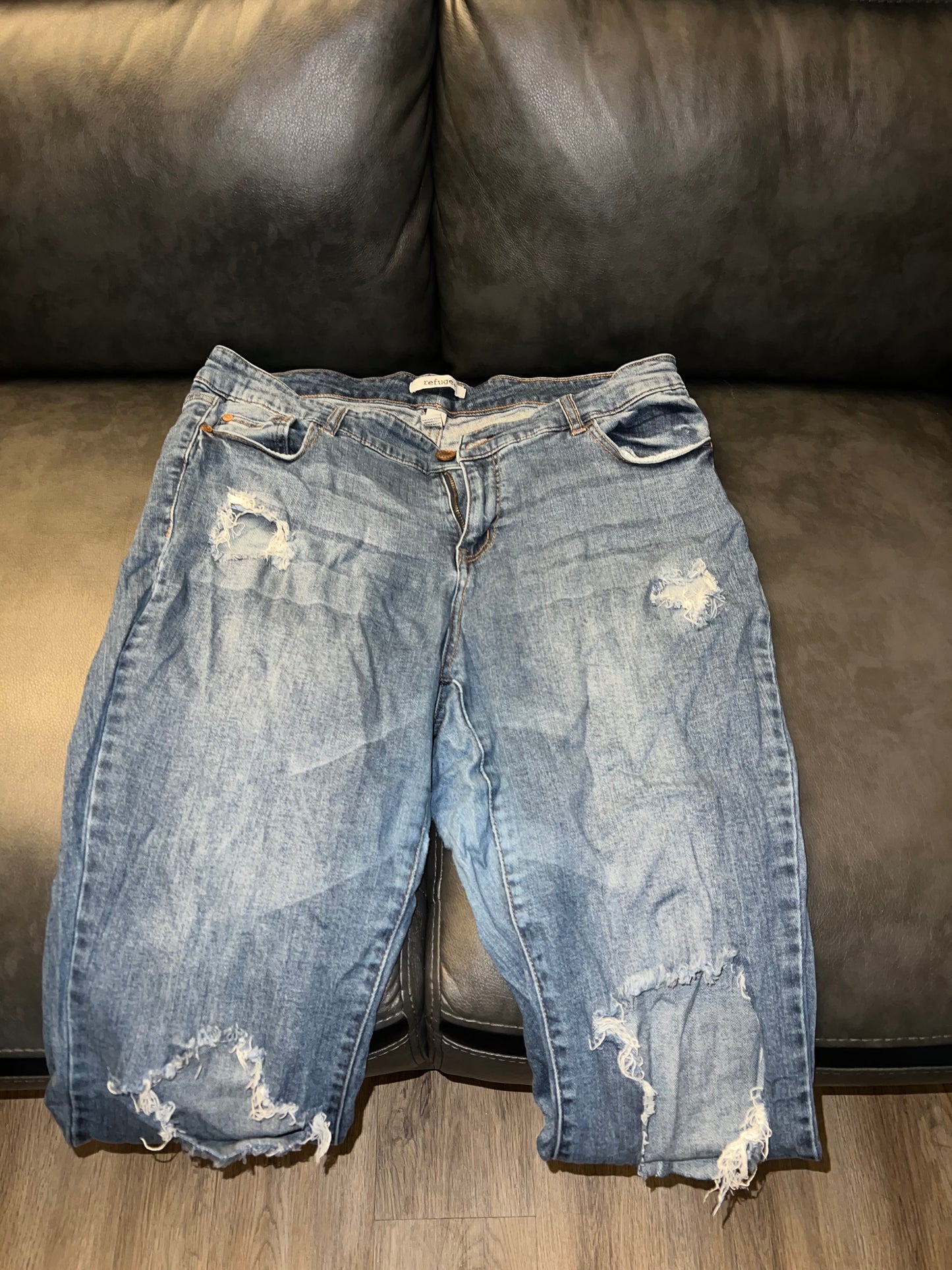 WOMEN JEANS SIZE 16