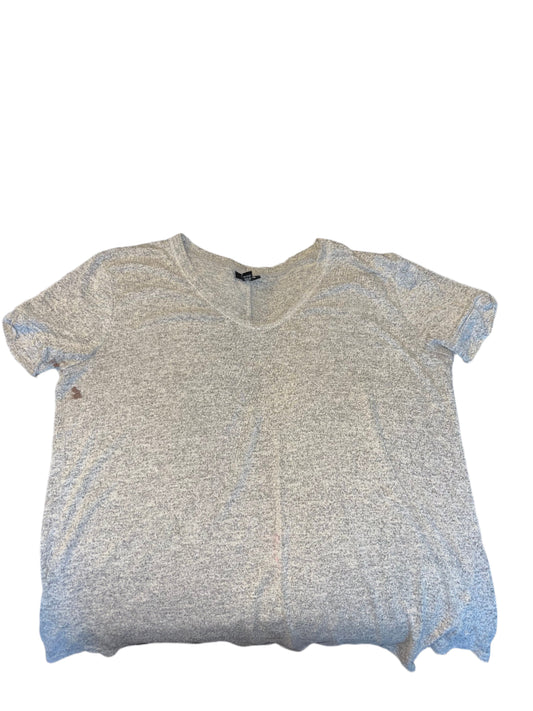 WOMEN V NECK SHIRT SIZE XL