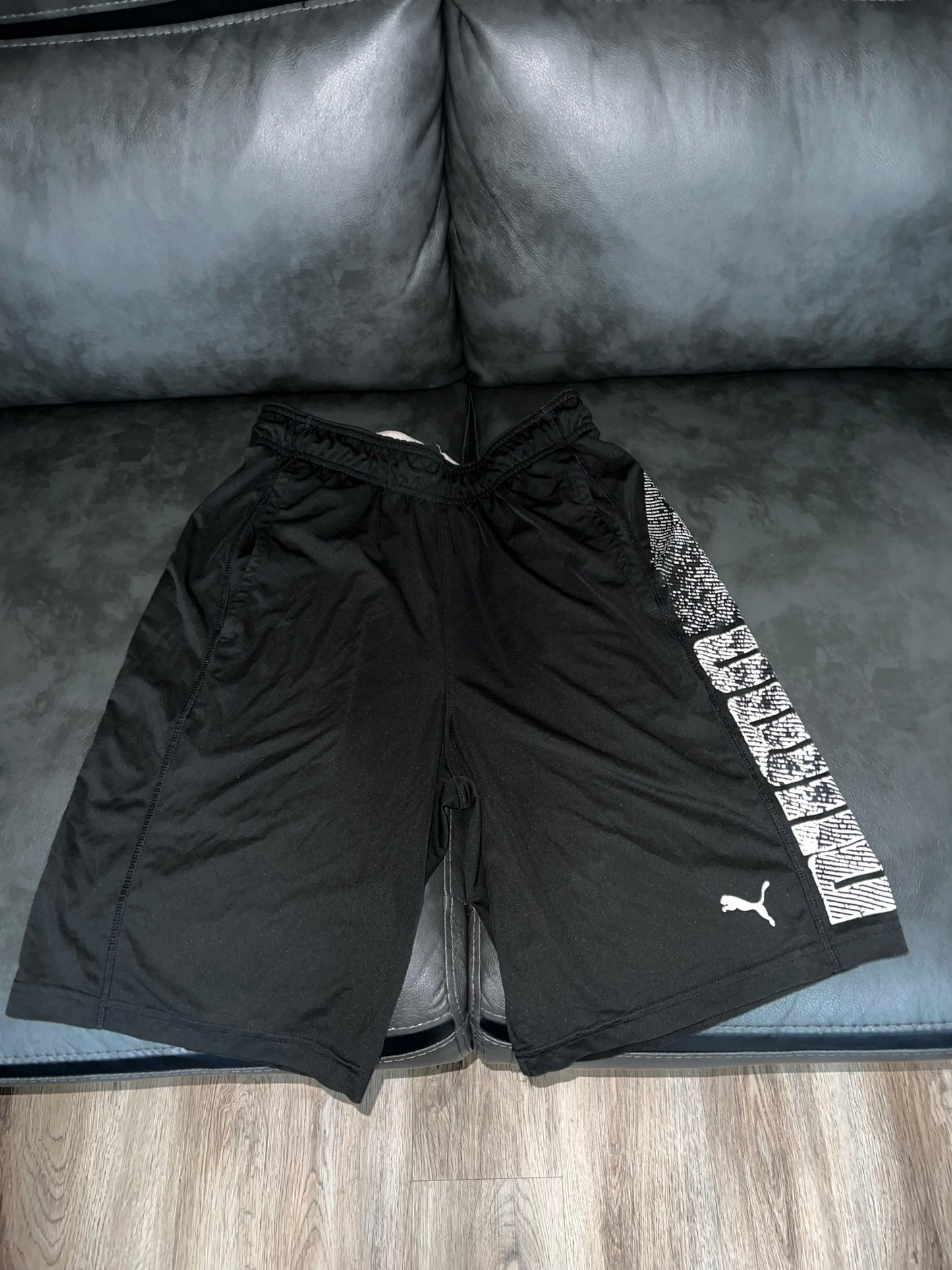 PUMA BASKETBALL SHORTS MEN SIZE M