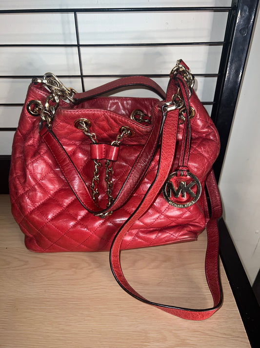 MICHAEL KORS RED QUILTED LEATHER BUCKET BAG